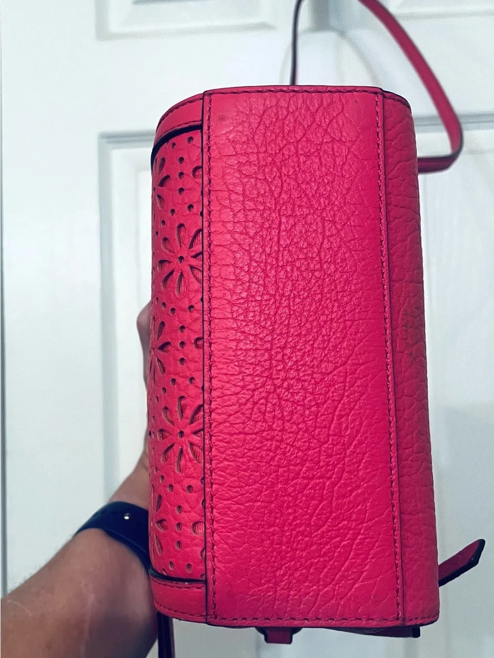 Kate Spade New York Perri Lane Looloo Pink Leather Laser Cut Crossbody Bag EUC